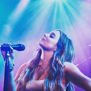 Alisan Porter Livestream