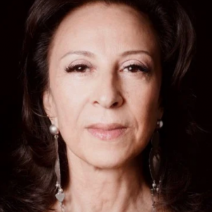 Maria Hinojosa: Once I Was You 